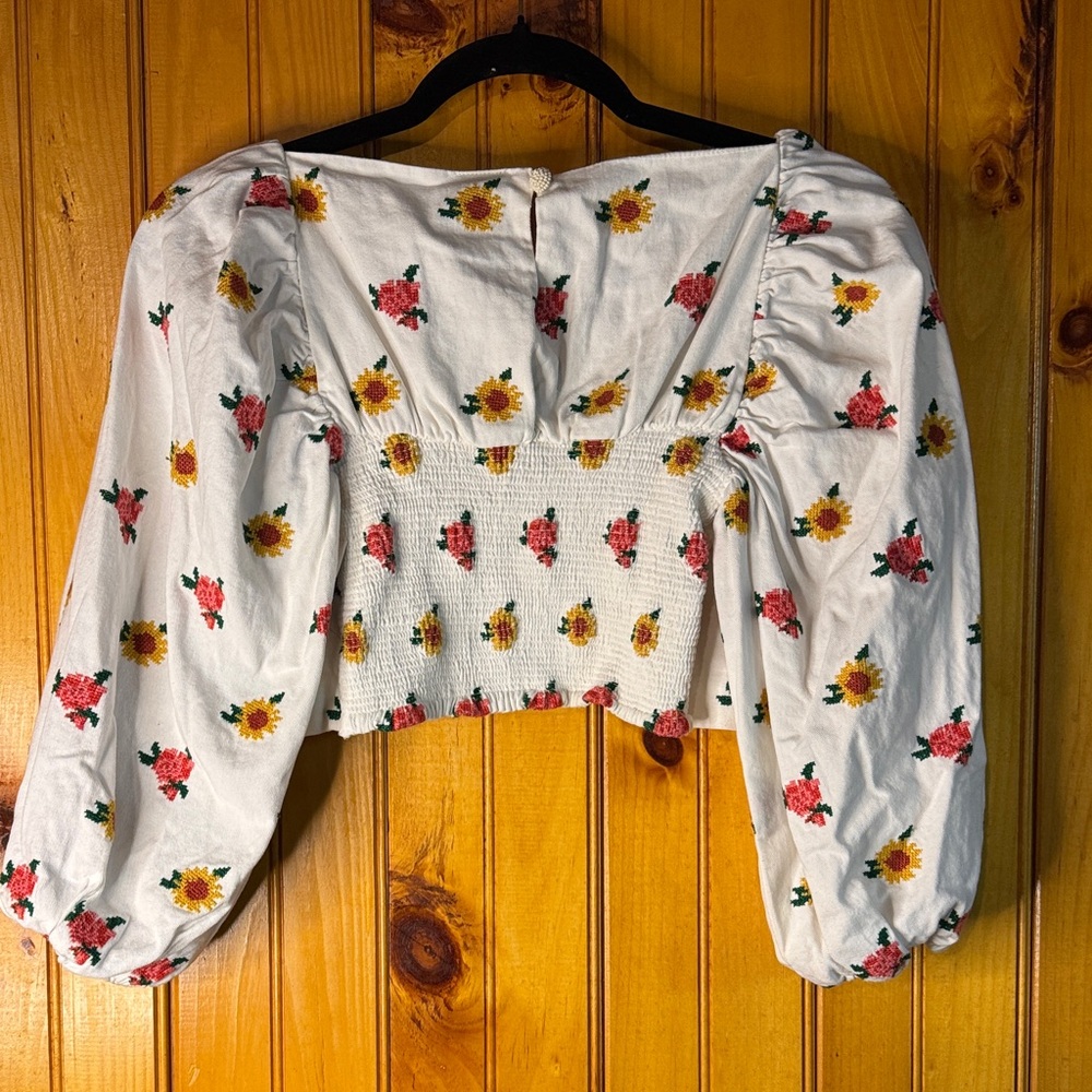 FARM Rio White Blouse with Embroidered Floral Print - Picture 7 of 8